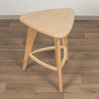 Табурет 3 прямые ножки (без отделки)