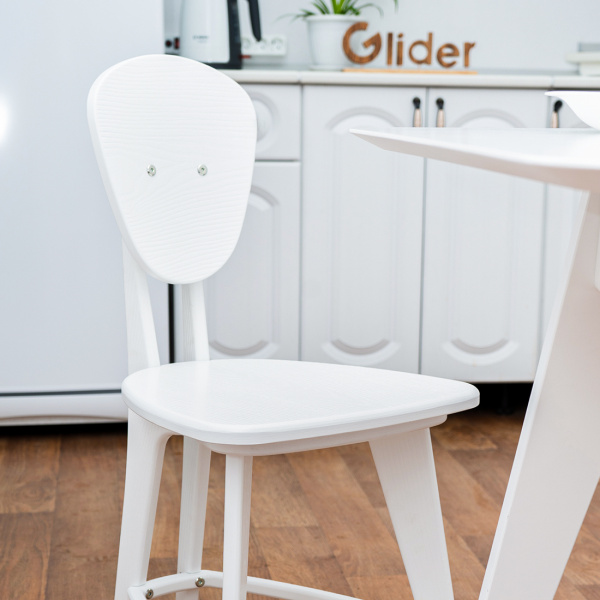 Стул обеденный (молочный дуб)