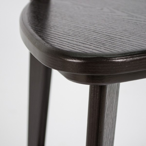 Полубарный стул 3 прямые ноги (венге)